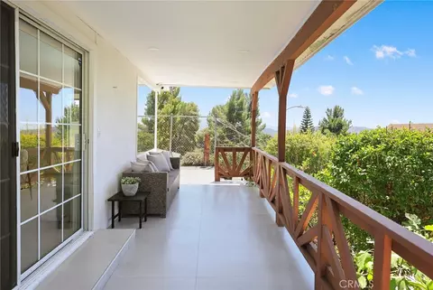 Exterior - 10842 Owens, Tujunga, CA 91042 photo 12 of 30