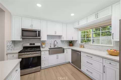 Kitchen - 10842 Owens, Tujunga, CA 91042 photo 4 of 4