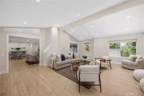Living - 10842 Owens, Tujunga, CA 91042 photo 7 of 10