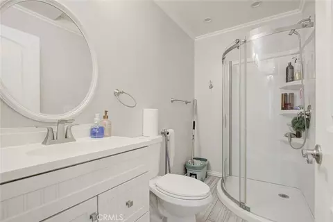 Bath - 7565 Mcgroarty St, Tujunga, CA 91042 photo 4 of 4