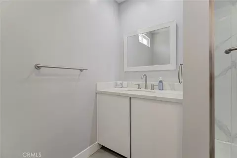 Bath - 7565 Mcgroarty St, Tujunga, CA 91042 photo 3 of 4