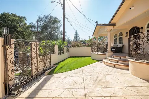 Exterior - 7565 Mcgroarty St, Tujunga, CA 91042 photo 3 of 13