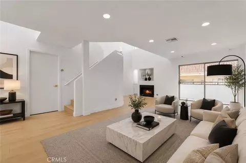 6036 Hazelhurst #C, North Hollywood, CA 91606