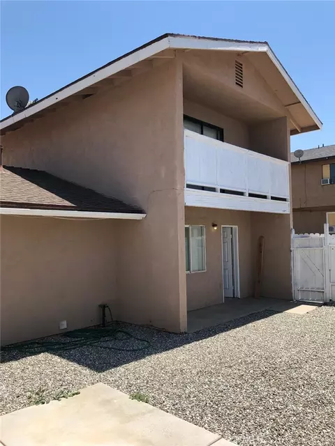 Exterior - 21201 Golden Hls, Tehachapi, CA 93561 photo 3 of 11