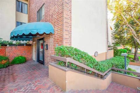 460 Oak St #203, Glendale, CA 91204