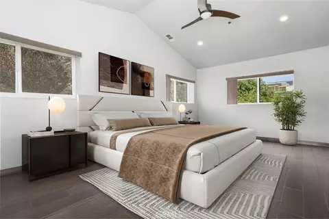 Bedroom - 2447 Stonyvale Rd, Tujunga, CA 91042 photo 4 of 4