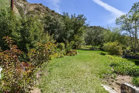 Exterior - 2447 Stonyvale Rd, Tujunga, CA 91042 photo 11 of 23