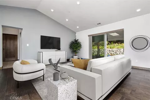 Living - 2447 Stonyvale Rd, Tujunga, CA 91042 photo 4 of 4