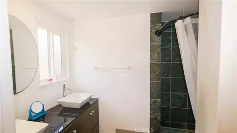 Bath - 1048 Vallejo Ave, Simi Valley, CA 93065 photo 1 of 3