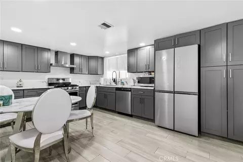 8801 Cedros Ave #7, Panorama City, CA 91402