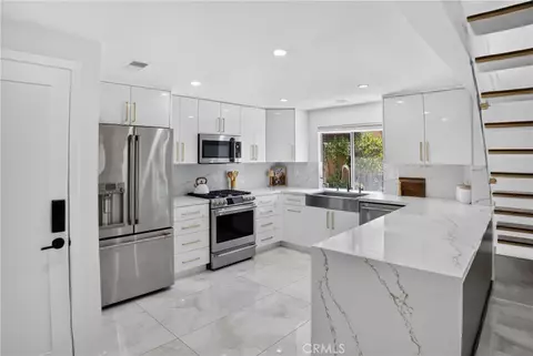 Kitchen - 6301 Honolulu #16, Tujunga, CA 91042 photo 1 of 4