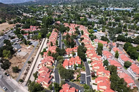 View/Area - 6301 Honolulu #16, Tujunga, CA 91042 photo 6 of 7