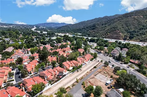 View/Area - 6301 Honolulu #16, Tujunga, CA 91042 photo 4 of 7