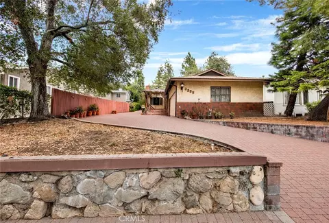 3255 Montrose, Glendale, CA 91214