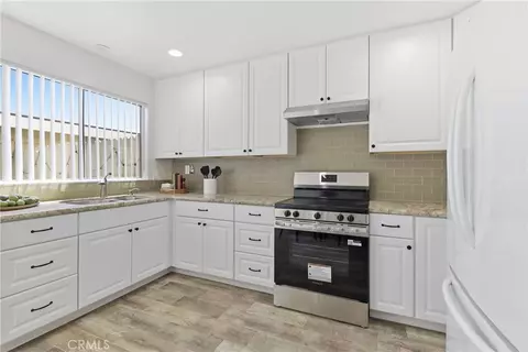 Kitchen - 6094 Orange Ave, Cypress, CA 90630 photo 2 of 6