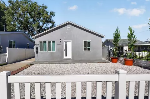 10335 Scoville Ave, Sunland, CA 91040