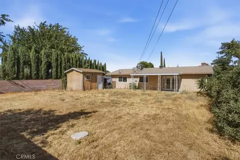 Exterior - 38905 2nd St E, Palmdale, CA 93550 photo 2 of 3