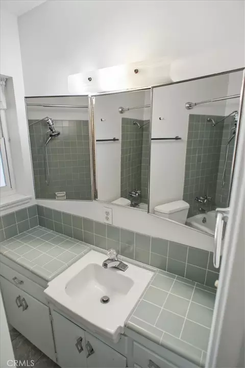 Bath - 38905 2nd St E, Palmdale, CA 93550 photo 2 of 2