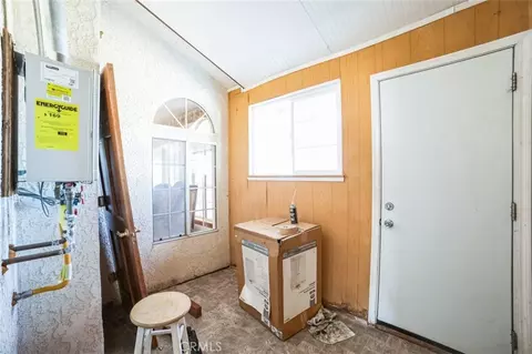 Entry Way - 3010 Silver Ridge Dr, Pinon Hills, CA 92372 photo 1 of 1