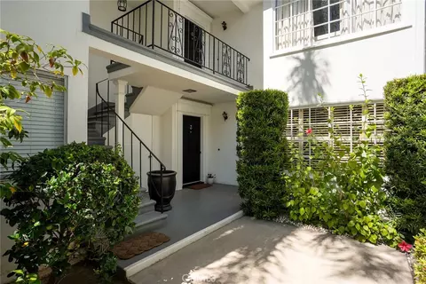 681 S Orange Grv #3, Pasadena, CA 91105