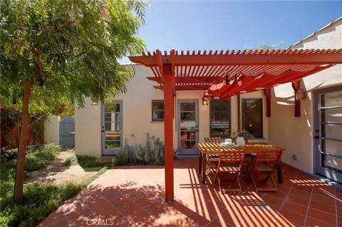 Exterior - 725 Pleasant View Ter, Glendale, CA 91202 photo 8 of 21