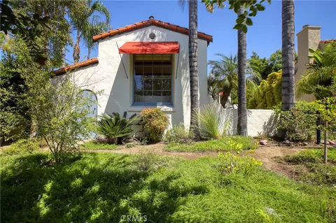 Exterior - 725 Pleasant View Ter, Glendale, CA 91202 photo 15 of 21