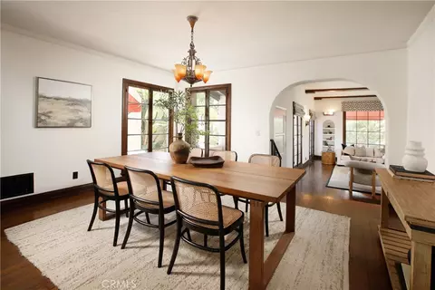 Dining - 725 Pleasant View Ter, Glendale, CA 91202 photo 2 of 3