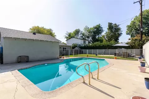 Exterior - 447 W Bennett Ave, Glendora, CA 91741 photo 4 of 13