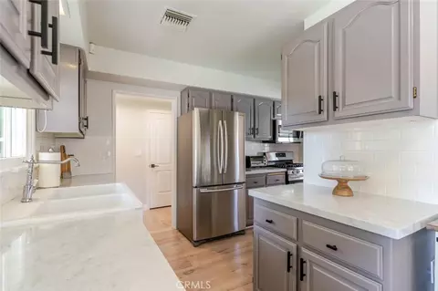 Kitchen - 447 W Bennett Ave, Glendora, CA 91741 photo 3 of 4