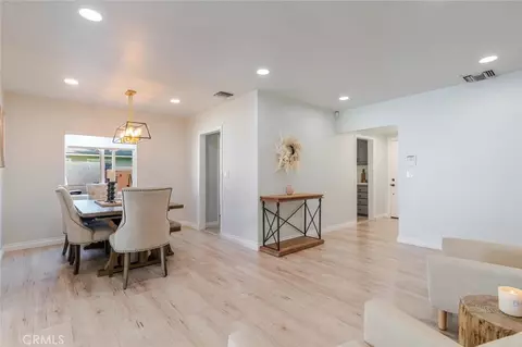 Dining - 447 W Bennett Ave, Glendora, CA 91741 photo 3 of 3