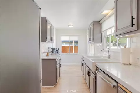 Kitchen - 447 W Bennett Ave, Glendora, CA 91741 photo 4 of 4