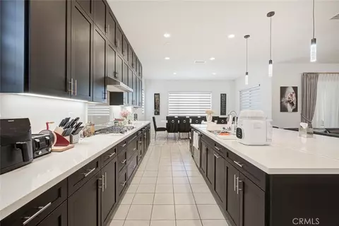 Kitchen - 28619 Bloom, Saugus, CA 91350 photo 4 of 5