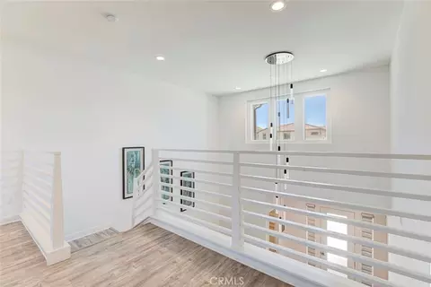 Entry Way - 28619 Bloom, Saugus, CA 91350 photo 8 of 13