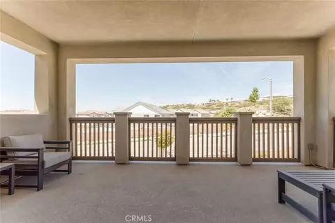 Exterior - 28619 Bloom, Saugus, CA 91350 photo 4 of 18