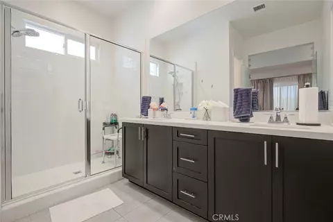 Bath - 28619 Bloom, Saugus, CA 91350 photo 1 of 6