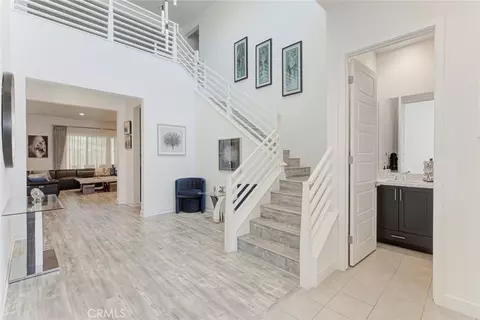 Entry Way - 28619 Bloom, Saugus, CA 91350 photo 3 of 13