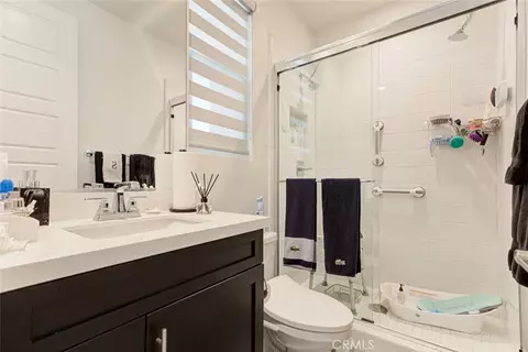 Bath - 28619 Bloom, Saugus, CA 91350 photo 6 of 6
