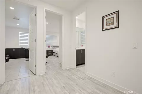 Entry Way - 28619 Bloom, Saugus, CA 91350 photo 11 of 13
