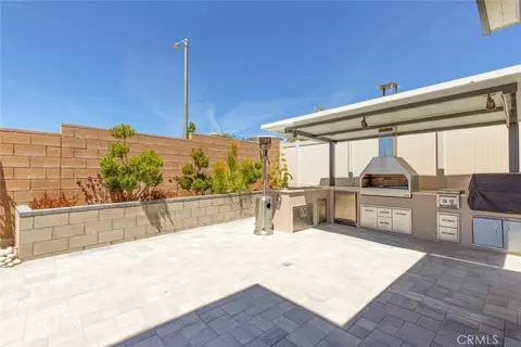 Exterior - 28619 Bloom, Saugus, CA 91350 photo 7 of 18