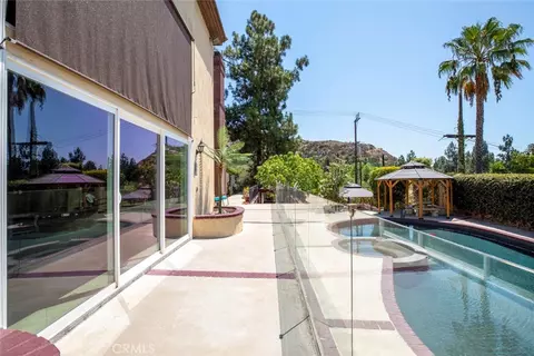 Exterior - 1663 Vista, Glendale, CA 91201 photo 8 of 17