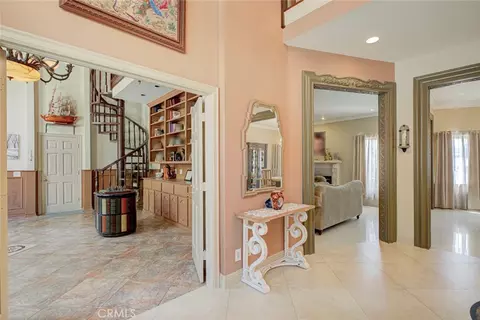 Entry Way - 1663 Vista, Glendale, CA 91201 photo 4 of 13