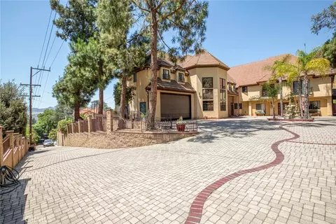 Exterior - 1663 Vista, Glendale, CA 91201 photo 2 of 17