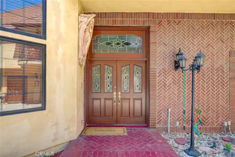 Entry Way - 1663 Vista, Glendale, CA 91201 photo 1 of 13