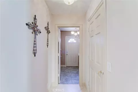 Entry Way - 1663 Vista, Glendale, CA 91201 photo 7 of 13