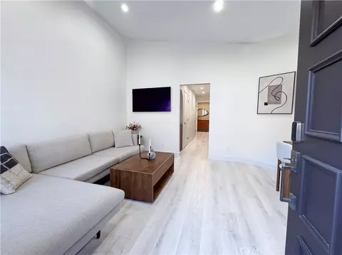 8601 Sunland Blvd #67, Sun Valley, CA 91352