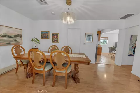 Dining - 924 E Tujunga, Burbank, CA 91501 photo 3 of 3