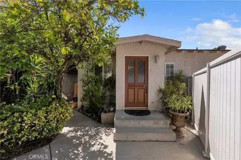 Exterior - 924 E Tujunga, Burbank, CA 91501 photo 3 of 9
