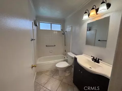 Bath - 93 Dobkin Pl, Simi Valley, CA 93065 photo 1 of 2