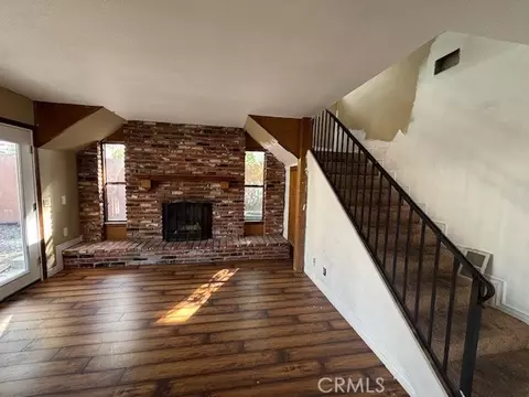 Living - 93 Dobkin Pl, Simi Valley, CA 93065 photo 2 of 4