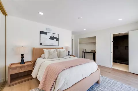 Bedroom - 9257 La Shell Dr, Tujunga, CA 91042 photo 2 of 8